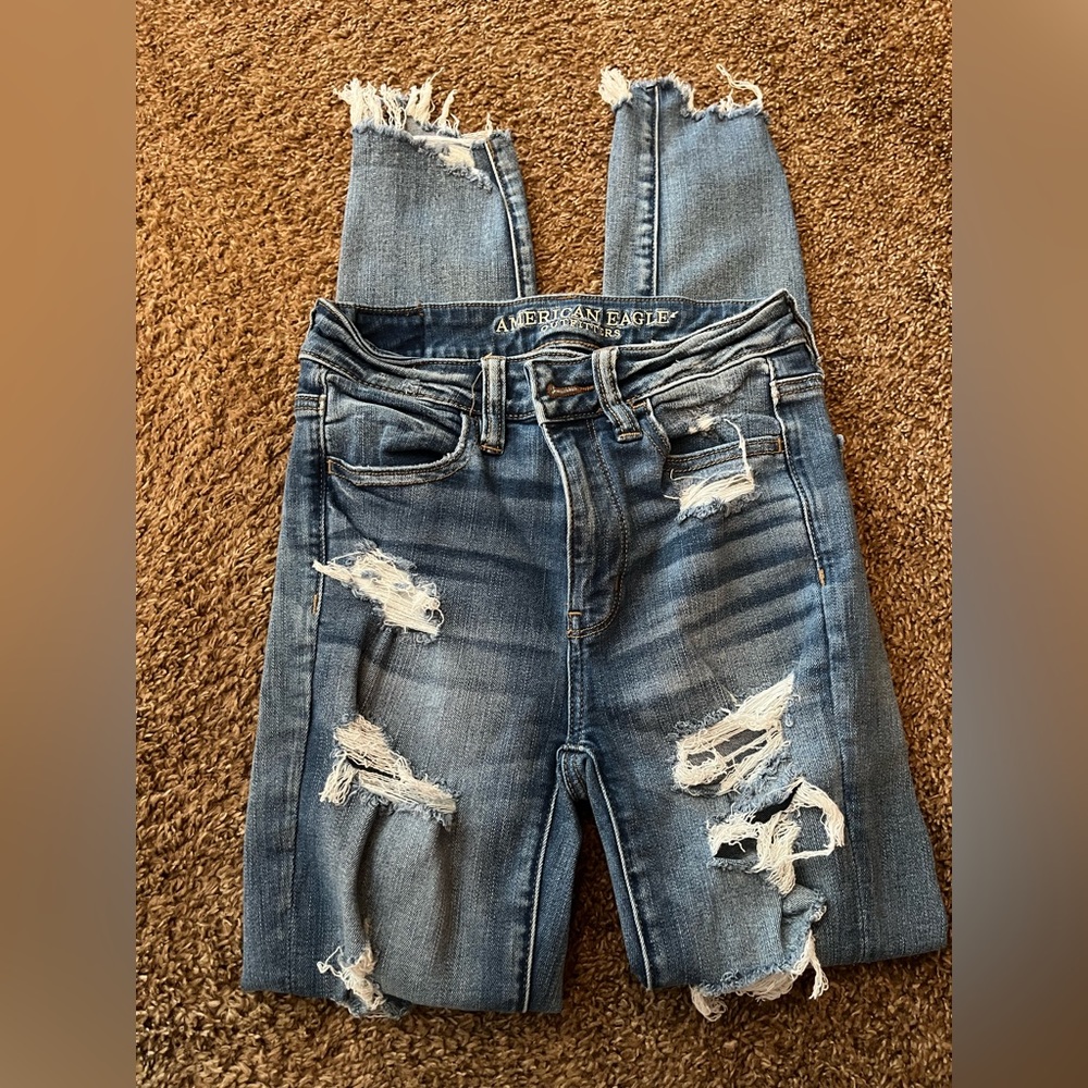 American Eagle high-rise extra stretch jegging.